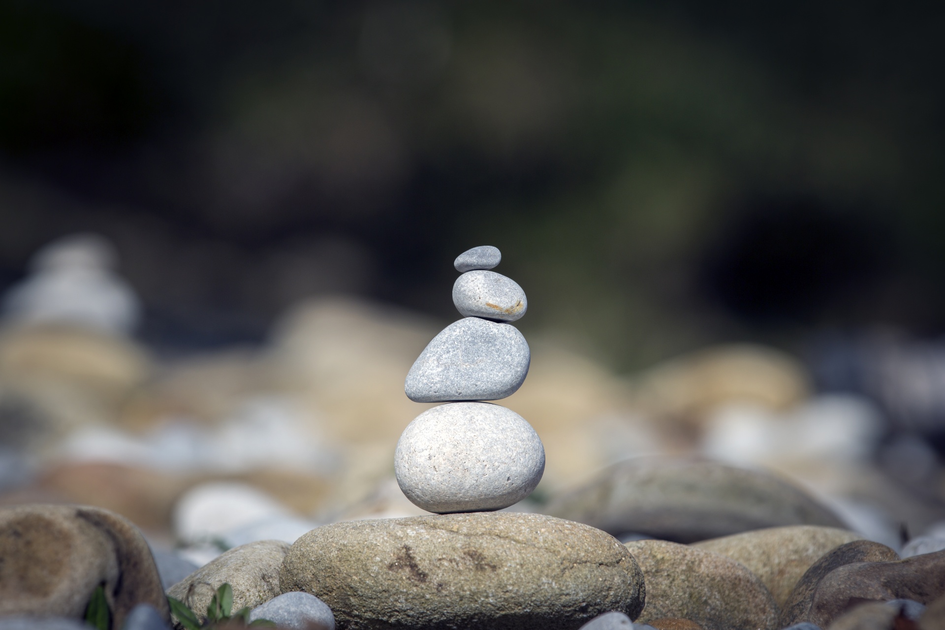 Камни равновесие